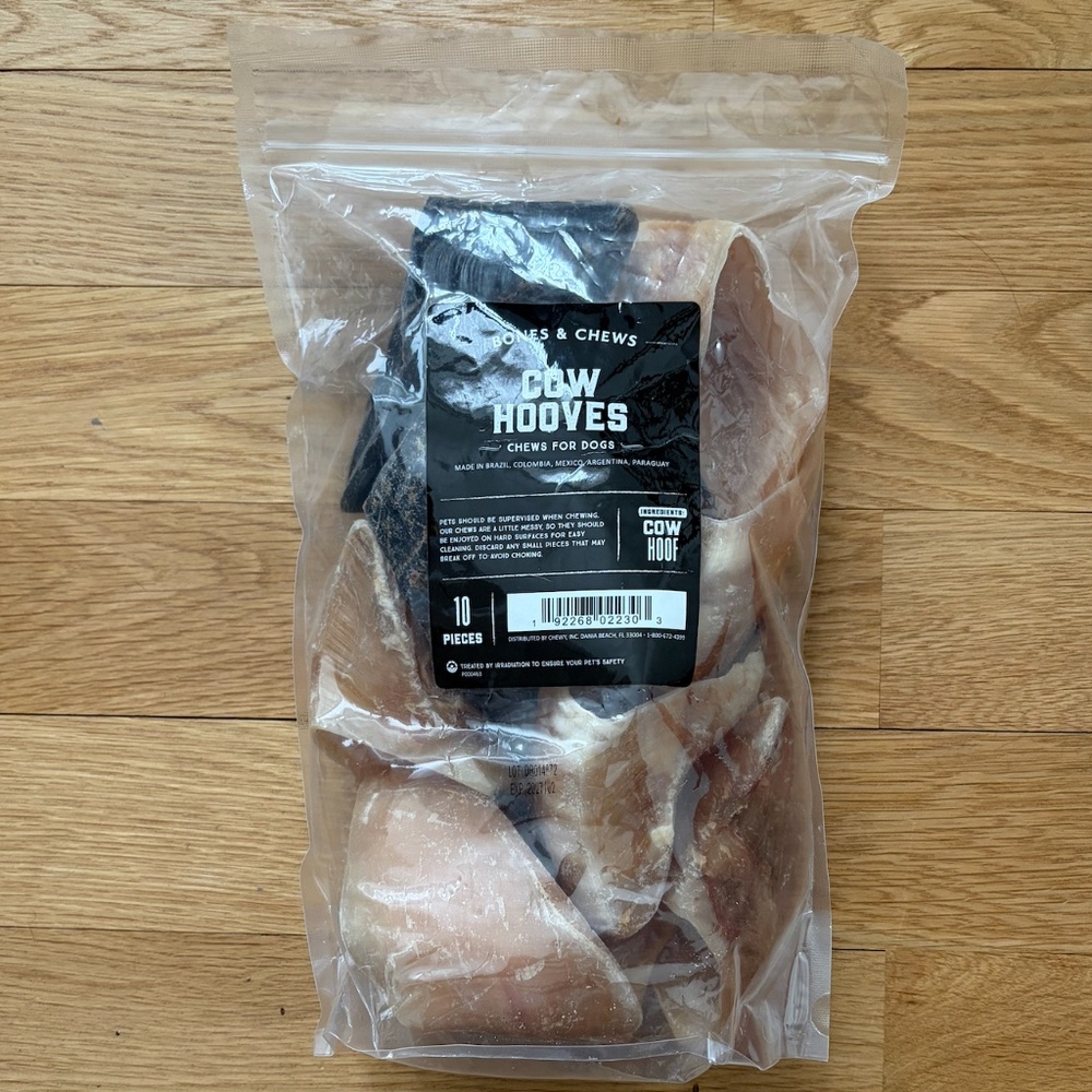 Dog chew cow hooves 10-pack
